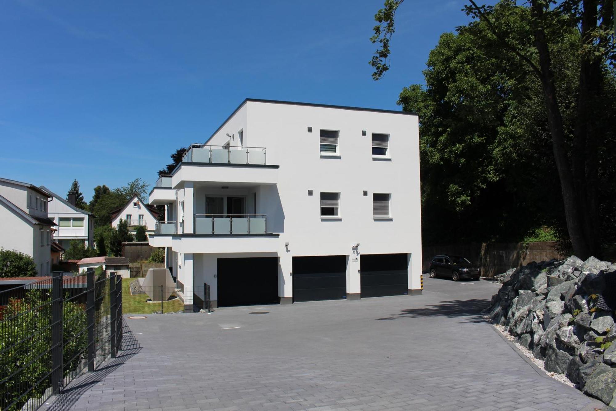 Apartment Mit Voll Ausgestatetter Kueche, Badewanne, Balkon, Parkplatz Vor Dem Haus, Ruhig Gelegen, Ada4 Kulmbach Exterior foto